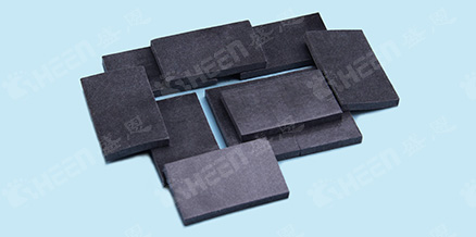 碳纖(xian)維導熱墊片(piàn).jpg