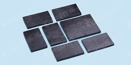 碳纖(xian)維導熱(rè)墊片.jpg