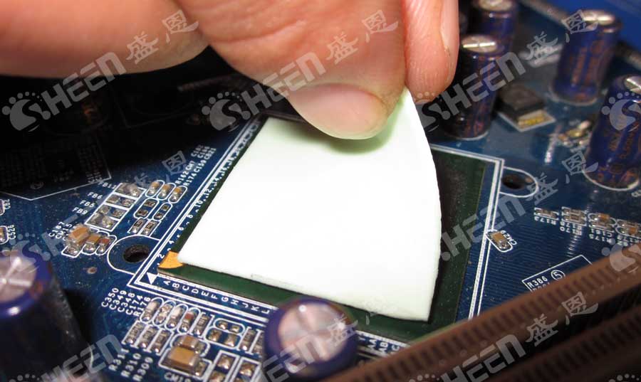 無矽(xi)導熱墊片(pian).jpg