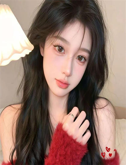 色亚洲偷自拍视频_我解开了岳的乳第一个女人_小男人