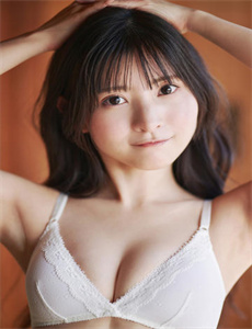 《大胸美女无遮住-拉开拉链它想你了给他好不好》